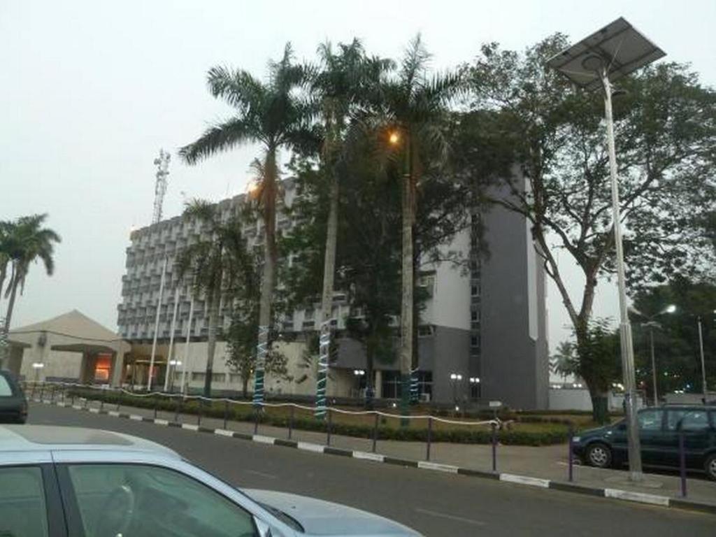 Imo Concorde Hotel Owerri Buitenkant foto