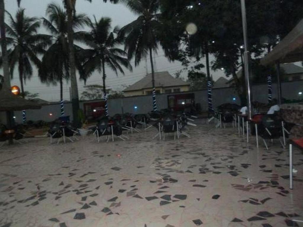Imo Concorde Hotel Owerri Buitenkant foto